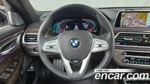 BMW 7 Series 2022 — Photo 2/20