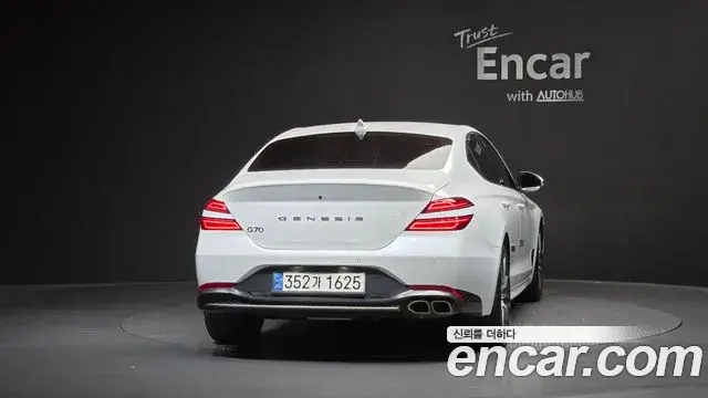 Genesis G70 2021 — Photo 28/31