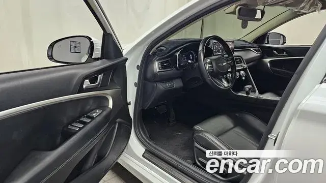 Genesis G70 2021 — Photo 25/31