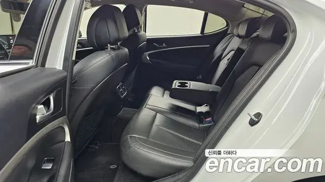 Genesis G70 2021 — Photo 26/31