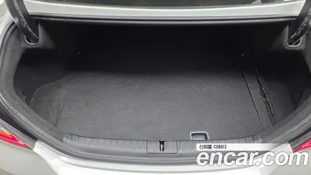 Genesis G70 2021 — Photo 9/31