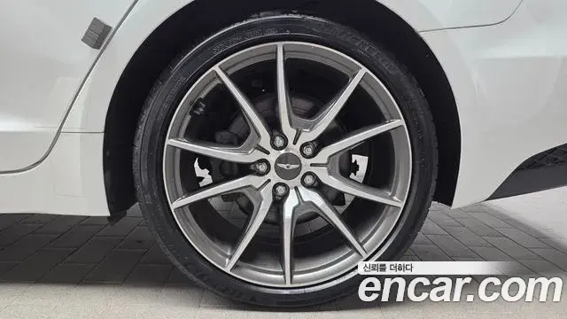 Genesis G70 2021 — Photo 27/31