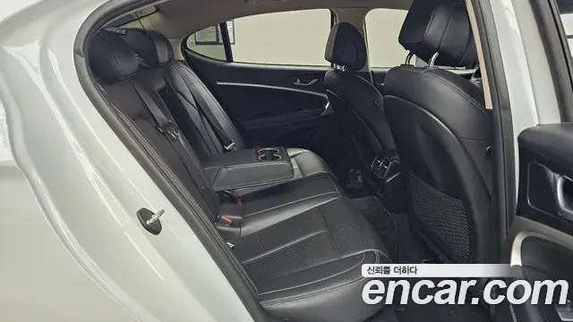 Genesis G70 2021 — Photo 23/31