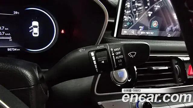 Genesis G70 2021 — Photo 13/31
