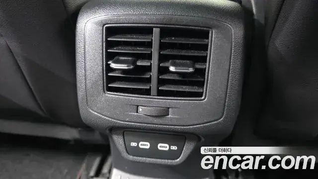 Volkswagen T-Roc 2021 — Şəkil 13/33