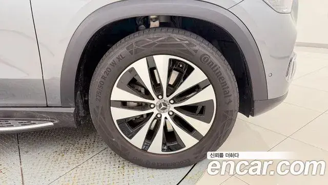 Mercedes-Benz GLE-Class 2026 — Photo 8/20