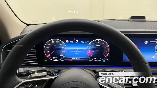 Mercedes-Benz GLE-Class 2026 — Photo 15/20