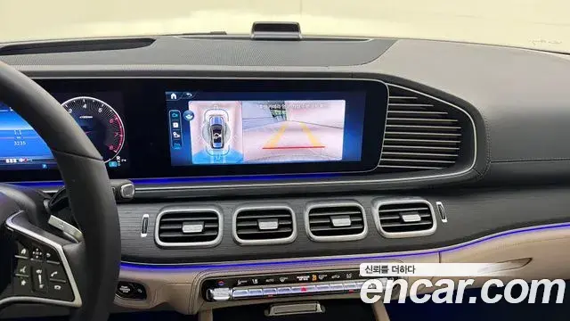 Mercedes-Benz GLE-Class 2026 — Photo 16/20