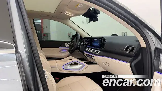 Mercedes-Benz GLE-Class 2026 — Photo 18/20