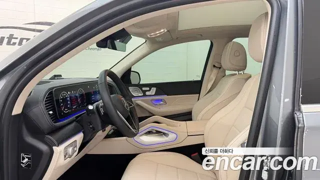 Mercedes-Benz GLE-Class 2026 — Photo 19/20