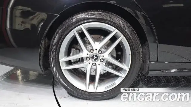 Mercedes-Benz S-Class 2020 — Photo 5/20