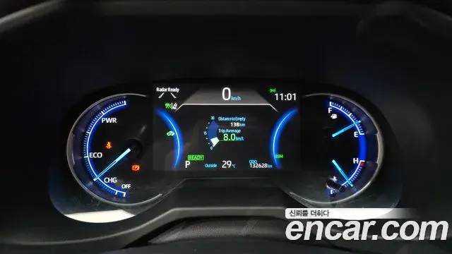 Toyota RAV4 2019 — Фото 8/20