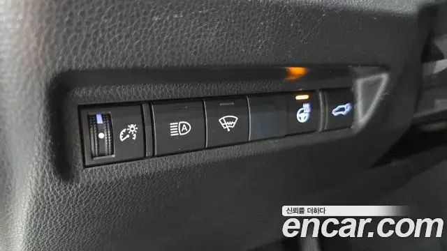 Toyota RAV4 2019 — Фото 18/20