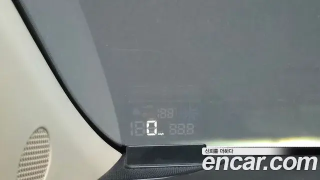 Kia Carnival 2023 — Şəkil 17/20