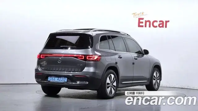 Mercedes-Benz EQB 2023 — Photo 31/31