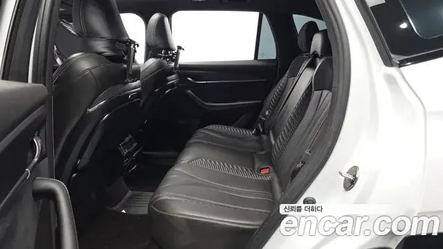 Renault Samsung Grand Koleos 2025 — Photo 6/36