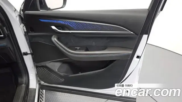Renault Samsung Grand Koleos 2025 — Photo 29/36