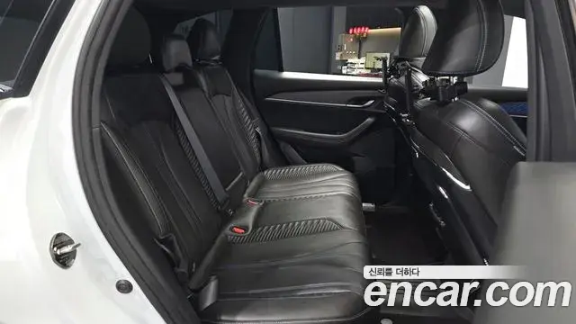 Renault Samsung Grand Koleos 2025 — Photo 19/36