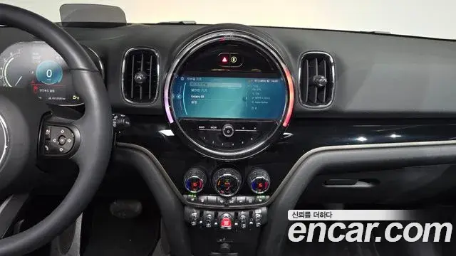 Mini Cooper Countryman 2023 — Photo 14/20
