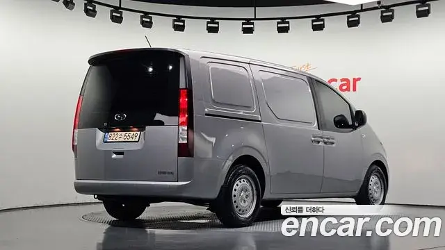 Hyundai Staria 2022 — Фото 2/20