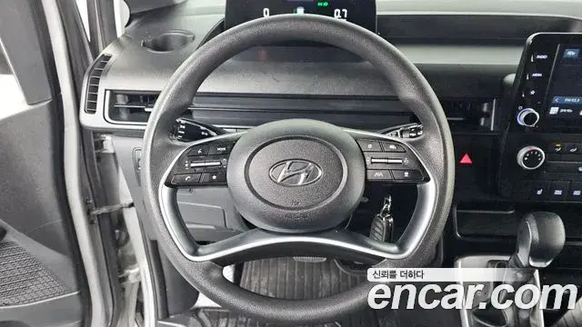 Hyundai Staria 2022 — Фото 16/20