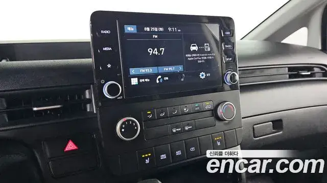 Hyundai Staria 2022 — Фото 17/20