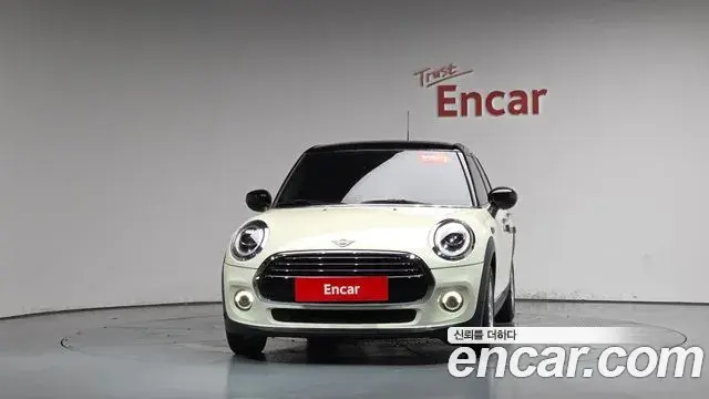 Mini Cooper 2020 — Photo 3/20