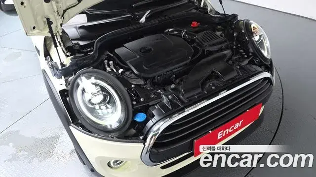 Mini Cooper 2020 — Photo 6/20