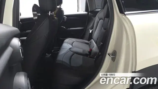 Mini Cooper 2020 — Photo 12/20