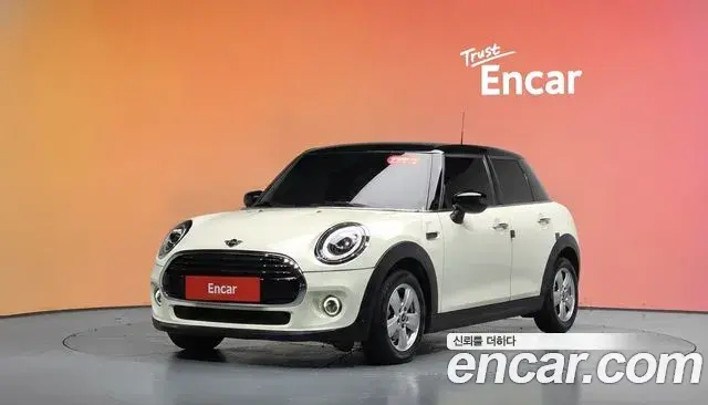 Mini Cooper 2020 — Photo 1/20