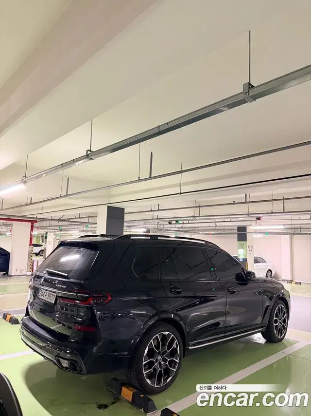 BMW X7 2025 — Photo 15/20