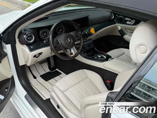 Mercedes-Benz E-Class 2018 — Фото 14/19