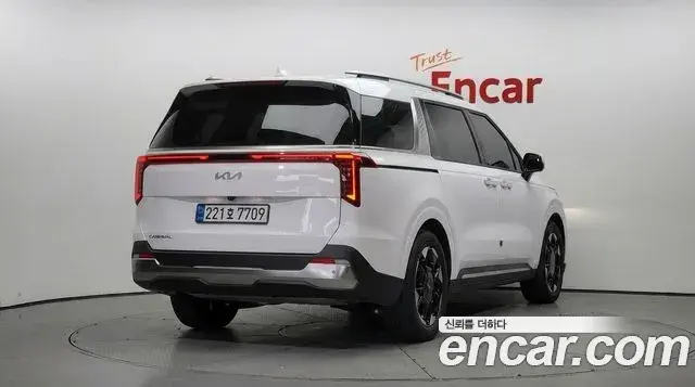 Kia Carnival 2024 — Фото 4/20
