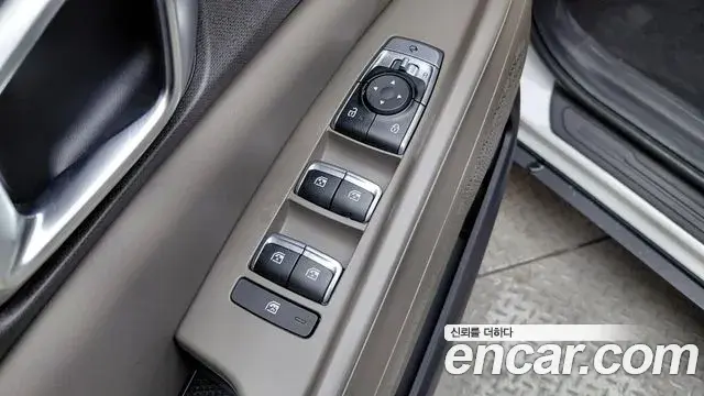 Kia Carnival 2024 — Фото 15/20