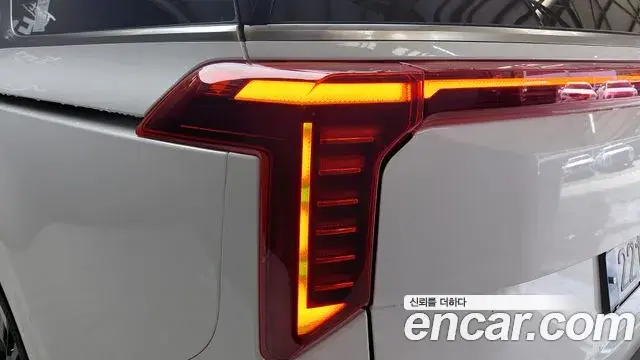 Kia Carnival 2024 — Şəkil 12/30