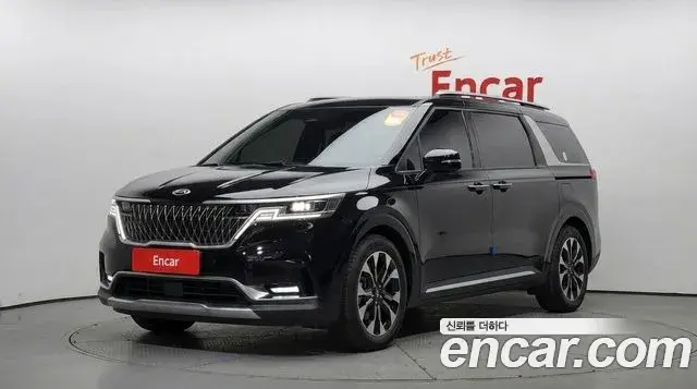 Kia Carnival 2021 — Фото 1/20