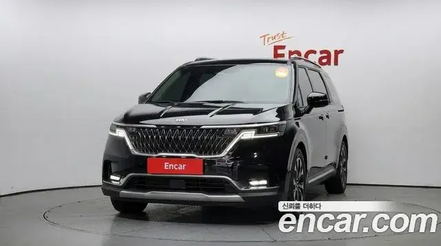 Kia Carnival 2021 — Фото 3/20