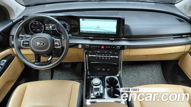 Kia Carnival 2021 — Фото 7/20