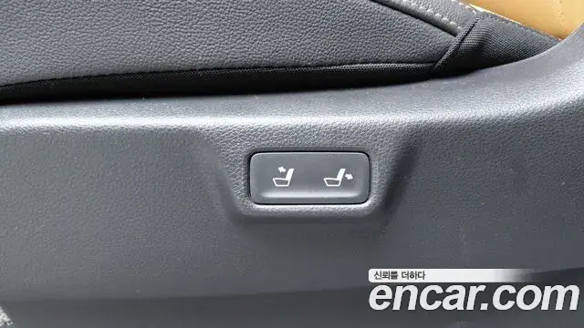 Kia Carnival 2021 — Фото 16/20