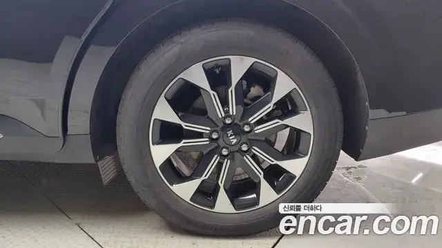 Kia Carnival 2021 — Şəkil 6/30