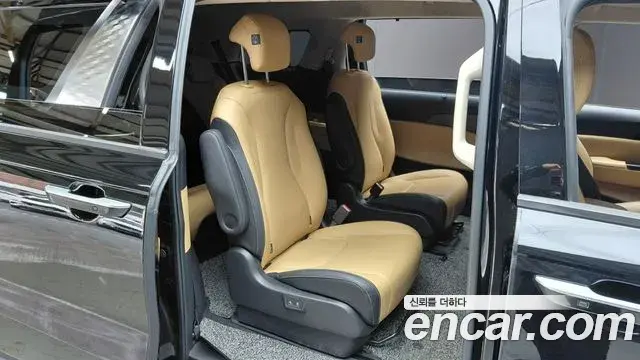 Kia Carnival 2021 — Şəkil 8/30