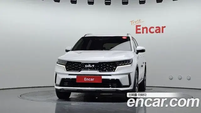 Kia Sorento 2023 — Фото 3/20