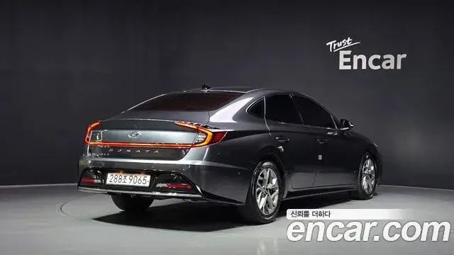 Hyundai Sonata 2022 — Фото 2/20