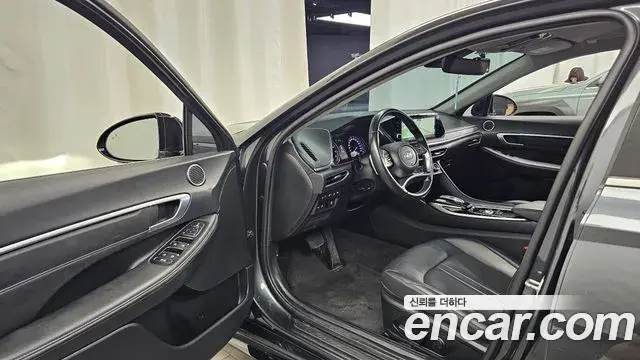 Hyundai Sonata 2022 — Фото 10/20