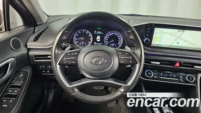 Hyundai Sonata 2022 — Фото 13/20