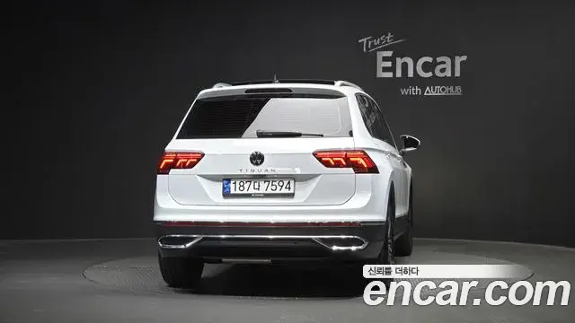 Volkswagen Tiguan 2023 — Photo 24/31