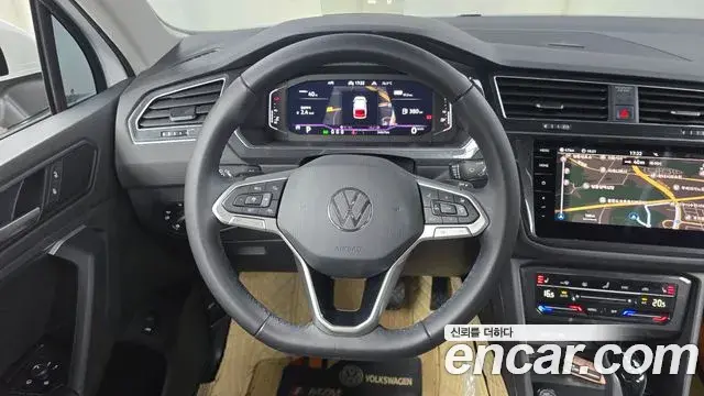 Volkswagen Tiguan 2023 — Photo 10/31