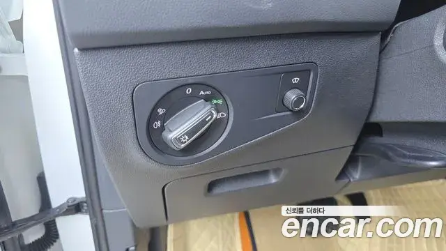 Volkswagen Tiguan 2023 — Photo 18/31