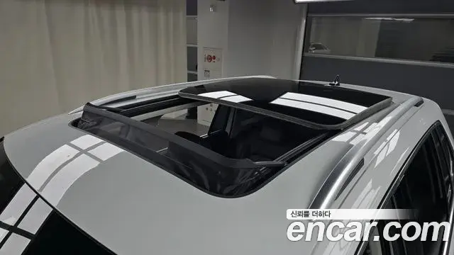 Volkswagen Tiguan 2023 — Photo 20/31