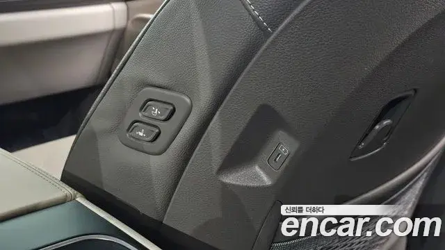 Kia Carnival 2024 — Photo 7/30